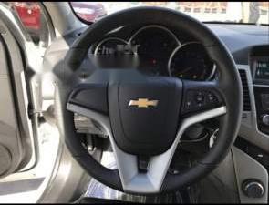 Chevrolet Cruze    2017 - Bán ô tô Chevrolet Cruze đời 2017, màu trắng ít sử dụng, giá 444tr