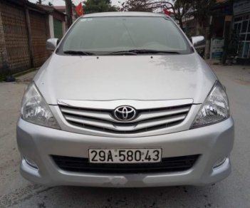 Toyota Innova  G  2010 - Bán xe Toyota Innova G năm sản xuất 2010, màu bạc, 385 triệu