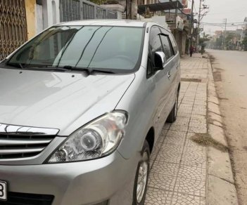 Toyota Innova G 2010 - Cần bán Toyota Innova G năm 2010, màu bạc 