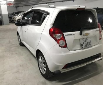 Chevrolet Spark 2016 - Cần bán gấp Chevrolet Spark năm sản xuất 2016, màu trắng, máy tốt