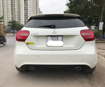 Mercedes-Benz A class A200 2014 - Cần bán Mercedes A200 model 2015 nhập nguyên chiếc tại Đức, odo 2 vạn mới đến 99%