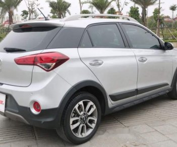 Hyundai i20 Active 1.4AT 2015 - Bán Hyundai i20 Active 1.4AT năm 2015, màu bạc, xe nhập giá cạnh tranh