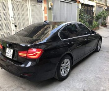 BMW 3 Series  320 LCI 2017 - Cần bán xe BMW 3 Series 320 LCI đời 2017, màu đen còn mới