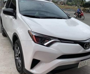 Toyota RAV4 LE 2017 - Bán xe Toyota RAV4 LE sản xuất 2017, màu trắng, xe nhập