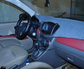 Hyundai i10 2011 - Bán Hyundai i10 sản xuất 2011, màu đỏ, nhập khẩu nguyên chiếc, giá chỉ 280 triệu