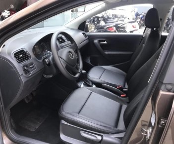 Volkswagen Polo  1.6 AT 2019 - Polo 1.6 AT nhỏ gọn, an toàn, bền bỉ, nam nữ dễ lái, xe Đức, giá hợp lý, bảo dưỡng thấp, bao bank 85%. Đủ màu