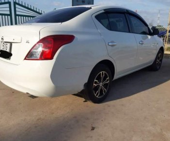 Nissan Sunny  XL  2015 - Cần bán xe Nissan Sunny XL 2015, màu trắng, số sàn 