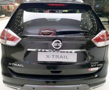 Nissan X trail V Series 2.5 SV Luxury 4WD 2019 - Bán xe Nissan X trail V Series 2.5 SV Luxury 4WD sản xuất 2019, màu đen, giá tốt
