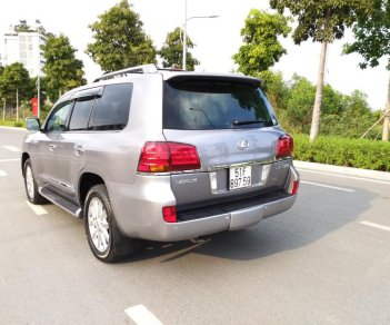 Lexus LX 570 2009 - Lexus LX 570 model 2009, màu bạc, xe nhập còn rất mới, toàn bộ zin theo xe, 2 tỷ 470 triệu