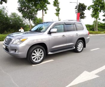 Lexus LX 570 2009 - Lexus LX 570 model 2009, màu bạc, xe nhập còn rất mới, toàn bộ zin theo xe, 2 tỷ 470 triệu