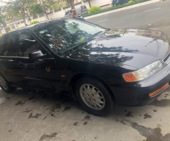 Honda Accord 1996 - Cần bán gấp Honda Accord năm sản xuất 1996, màu đen, nhập khẩu xe gia đình