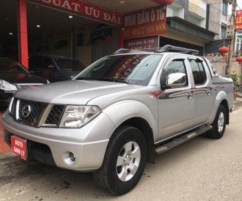 Nissan Navara LE 2013 - Cần bán xe Nissan Navara LE sản xuất 2013, màu bạc, nhập khẩu nguyên chiếc chính chủ, giá tốt