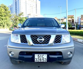 Nissan Navara LE 2.5 MT 2014 - Navara 2014 hai cầu, số sàn, màu xám, xe vào đủ đồ chơi, có nắp thùng