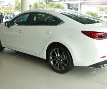 Mazda 6 2.0L Premium 2019 - Bán Mazda 6 2.0L Premium - Trắng Ngọc Trinh, xe có sẵn, giao ngay