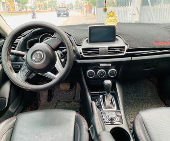 Mazda 3 2017 - Bán Mazda 3 2017, màu đen, 625tr