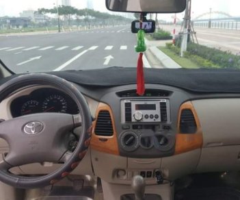 Toyota Innova MT 2011 - Bán xe Toyota Innova MT sản xuất năm 2011, cam kết không đâm đụng không ngập nước