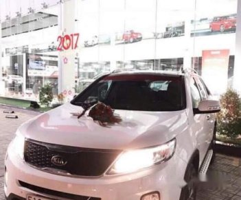 Kia Sorento 2017 - Bán ô tô Kia Sorento sản xuất 2017, màu trắng chính chủ