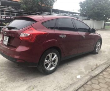 Ford Focus   2013 - Cần bán Ford Focus sản xuất năm 2013, màu đỏ còn mới