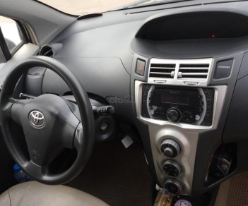 Toyota Yaris 2008 - Bán xe Toyota Yaris năm sản xuất 2008, màu bạc, nhập khẩu nguyên chiếc, giá tốt