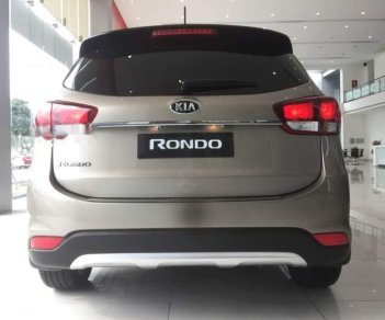 Kia Rondo  GAT 2019 - Cần bán Kia Rondo sản xuất năm 2019, màu vàng, nhập khẩu