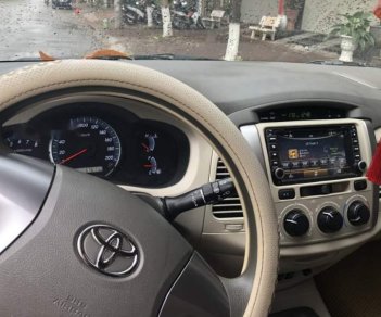 Toyota Innova  2.0E 2016 - Cần bán Toyota Innova đời 2016, màu bạc, xe nhập, xe gia đình