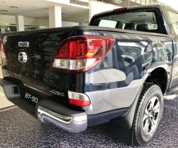 Mazda BT 50 2.2 ATH 2018 - Bán tải BT50 2.2 ATH, giảm tiền mặt + tặng bảo hiểm vật chất khi mua xe trong tháng