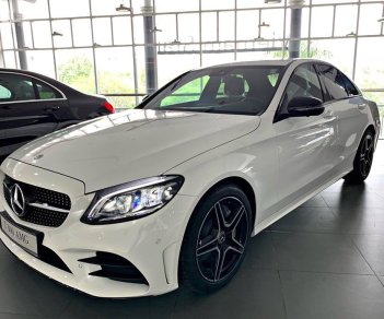 Mercedes-Benz C300  AMG 2019 - Mercedes C300 AMG 2019 - Siêu hot - xe giao ngay - đủ màu - ưu đãi tốt nhất cả nước