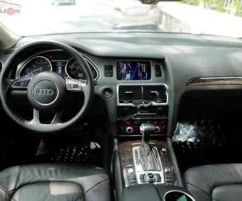 Audi Q7   2014 - Bán Audi Q7 sản xuất 2014 nhập khẩu chính hãng, màu đen nâu