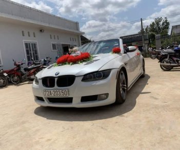 BMW 3 Series  335i  2008 - Bán BMW 335i 2008, màu trắng, xe nhập, chính chủ, 700 triệu