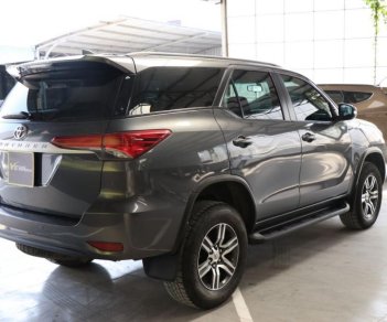 Toyota Fortuner G 2.5MT 2017 - Bán Toyota Fortuner G 2.5MT 2017, màu bạc, nhập khẩu nguyên chiếc, giá 998tr