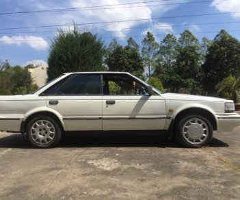 Nissan Bluebird   1987 - Bán Nissan Bluebird năm sản xuất 1987, màu trắng, nhập khẩu, máy nổ êm