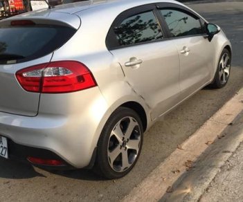 Kia Rio 1.4 AT 2013 - Cần bán Kia Rio 1.4 AT 2013, màu bạc, nhập khẩu nguyên chiếc chính chủ