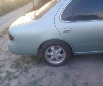 Nissan Bluebird   1994 - Cần bán xe Nissan Bluebird năm sản xuất 1994, xe chắc, đẹp