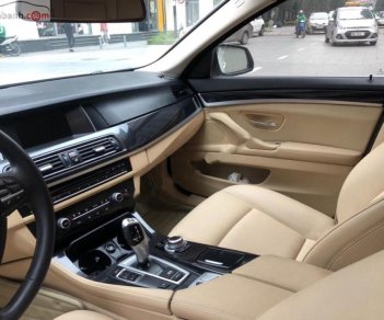 BMW 5 Series 520 2014 - Cần bán BMW 5 Series 520 sản xuất 2014, màu trắng 