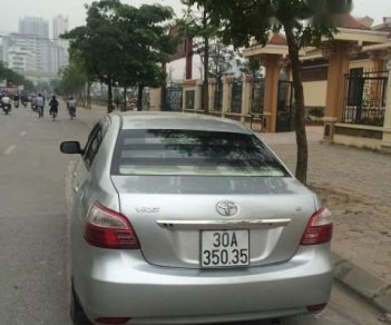 Toyota Vios  E  2010 - Bán Toyota Vios E năm sản xuất 2010, màu bạc, biển 30A