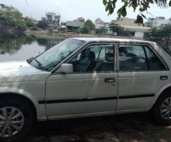 Nissan Bluebird 1986 - Cần bán Nissan Bluebird năm sản xuất 1986, màu trắng, nhập khẩu nguyên chiếc còn mới, 50 triệu