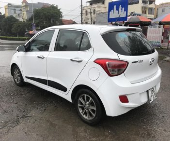 Hyundai Grand i10   2015 - Bán Hyundai Grand i10 đời 2015 màu trắng, xe nhập khẩu