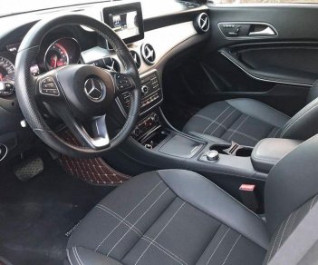 Mercedes-Benz CLA class 200 2015 - Cần bán xe Mercedes CLA200 nhập khẩu 2015, Đk 2016 màu trắng