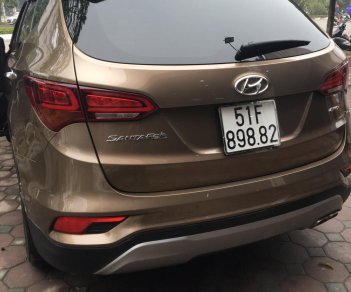 Hyundai Santa Fe  2.4AT  2017 - Bán xe Hyundai Santa Fe năm sản xuất 2017, nhập khẩu nguyên chiếc