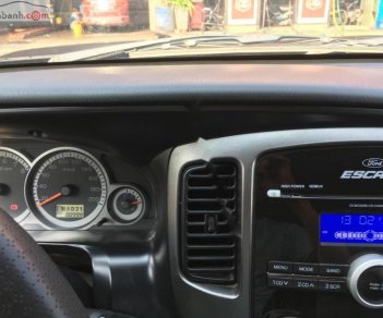 Ford Escape 2010 - Bán xe Ford Escape đời 2010, màu đen, giá 515tr