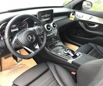 Mercedes-Benz C class C300 AMG 2017 - Chuyên Mercedes xe lướt C300 chưa lăn bánh, ĐK 3/2019, xuất hóa đơn
