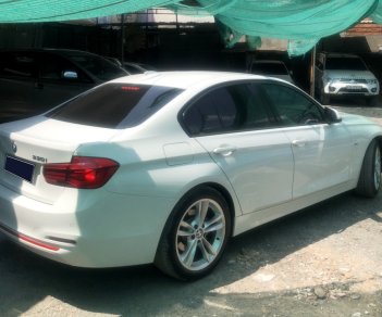 BMW 3 Series 330i Sport 2016 - Bán BMW 3Series 330i Sport Sx 2016, 31000km, xe chính chủ