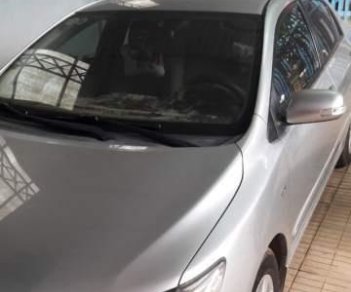 Toyota Corolla altis   1.8 G  2010 - Gia đình bán Toyota Corolla Altis 1.8 G, màu bạc, số sàn