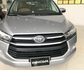 Toyota Innova 2.0 E 2019 - Bán Toyota Innova 2.0E 2019 - Giảm giá cực tốt + tặng phụ kiện + tặng bảo hiểm, giao ngay, hỗ trợ trả góp