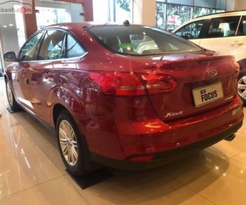 Ford Focus Titanium 1.5L AT 2019 - Bán xe Ford Focus 1.5 Titanium 2019, số tự động, máy xăng, màu đỏ