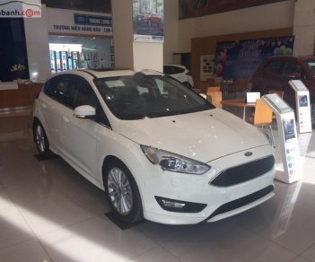 Ford Focus Sport 1.5L 2019 - Bán Focus 1.5 Sport 2019, số tự động, máy xăng, màu trắng