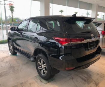 Toyota Fortuner 2.4G 4x2 MT 2019 - Bán Toyota Fortuner 2019 máy dầu, số sàn