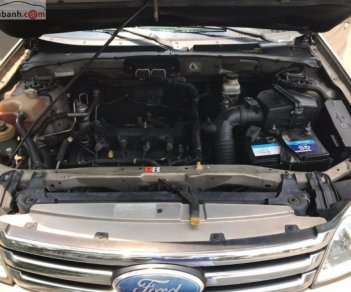 Ford Escape XLS 2.3L 4x2 AT 2009 - Bán xe Ford Escape 2.3 AT sx 2009, màu bạc, nội thất màu đen, đã đi 170000 km