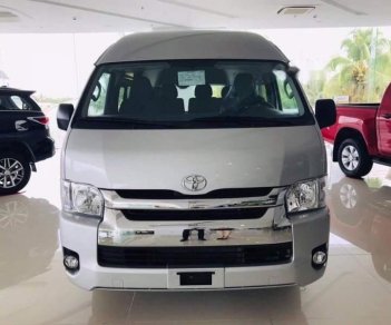 Toyota Hiace 2018 - Bán Toyota Hiace sản xuất năm 2018, màu bạc, nhập khẩu nguyên chiếc