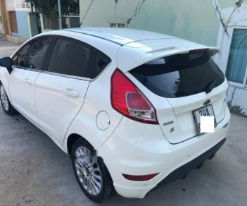 Ford Fiesta   Sport   2015 - Cần bán gấp Ford Fiesta Sport sản xuất năm 2015, màu trắng